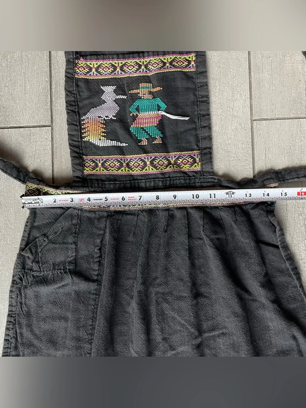 Vtg 70's‎ South American Dancers Hand Embroidered Apron Black Cotton Tie Back